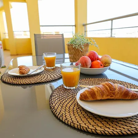 C07 - 3 Bed Luxury Penthouse In Downtown Lagos