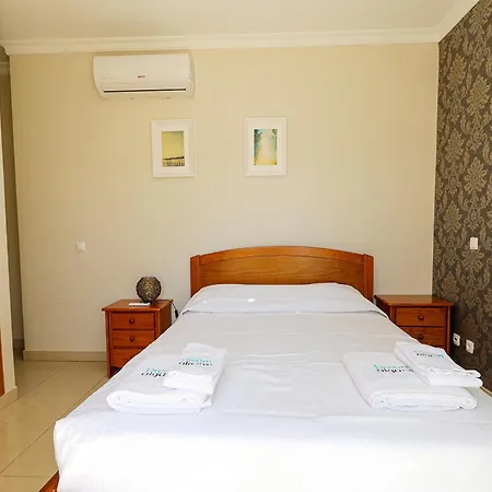 C07 - 3 Bed Luxury Penthouse In Downtown *