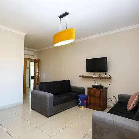 C07 - 3 Bed Luxury Penthouse In Downtown Apartamento