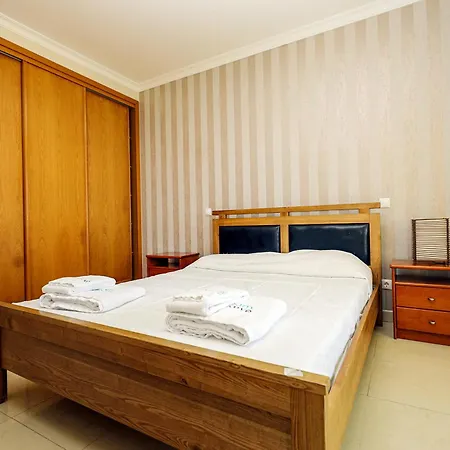 C07 - 3 Bed Luxury Penthouse In Downtown Apartment Lagos
